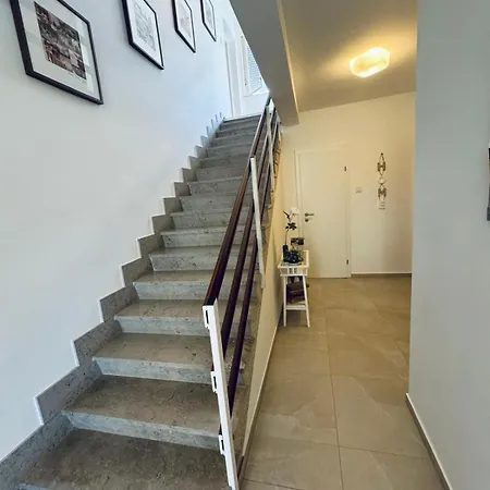 Guest house Kosovic Family House