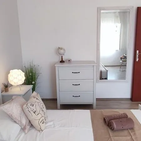 Kosovic Family House Guest house 3*