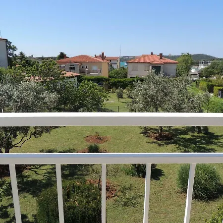 게스트하우스 Kosovic Family House 3*